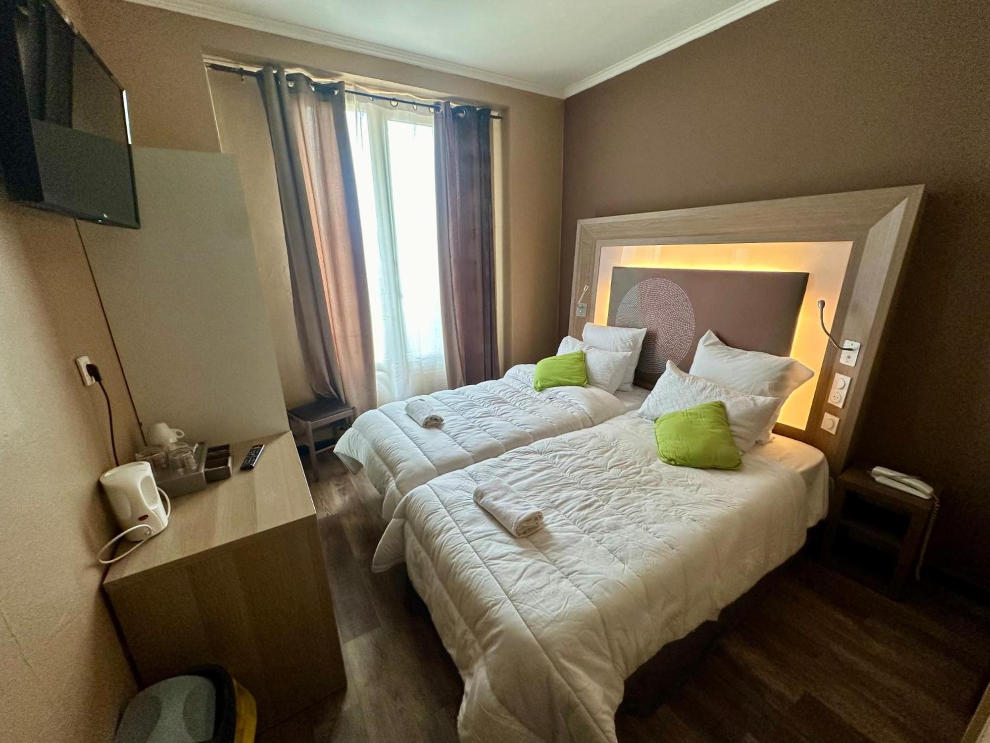 Hotel Victor Hugo Кламар Экстерьер фото